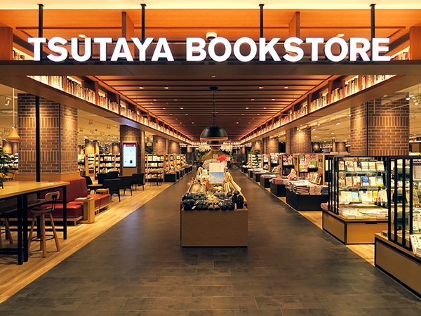 TSUTAYA BOOKSTORE HIRORO